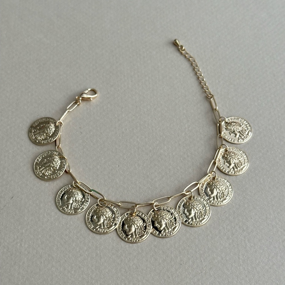 Gold Coin Charm Bracelet S1244 - Picture 2 of 3